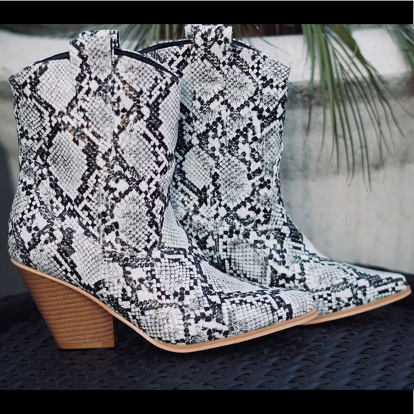 Snake Skin Cowboy Western Bohemian Country Boots - Picture 3 of 8